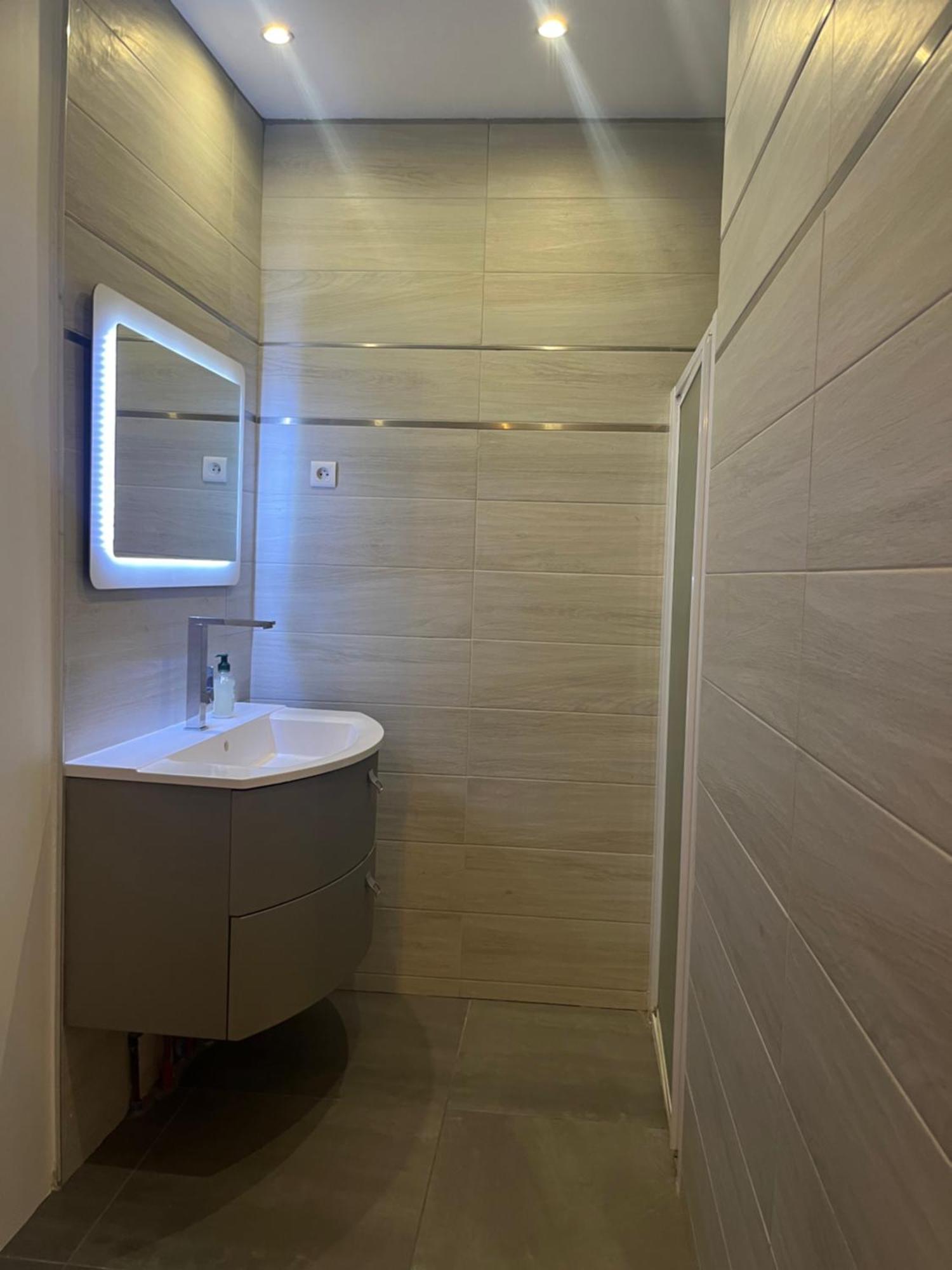 L'Appartement Sur Quai - En Face De La Criee Sète Exterior foto